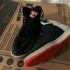 Nike Jordan size 11 upper sneaker